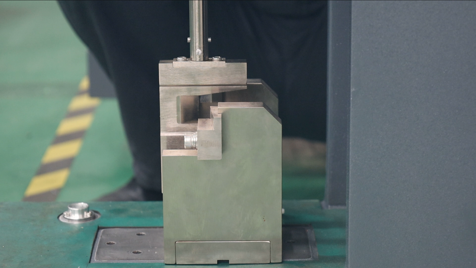 沖擊試驗(yàn)機(jī) 沖擊試驗(yàn)機(jī)